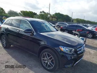 2019 Mercedes-Benz GLC with VIN WDC0G4JB3KV145553, listed as a IAAI auction lot 41957373 with 83,918 mi miles. Bid and sale history available at carsss.com. Image 1.