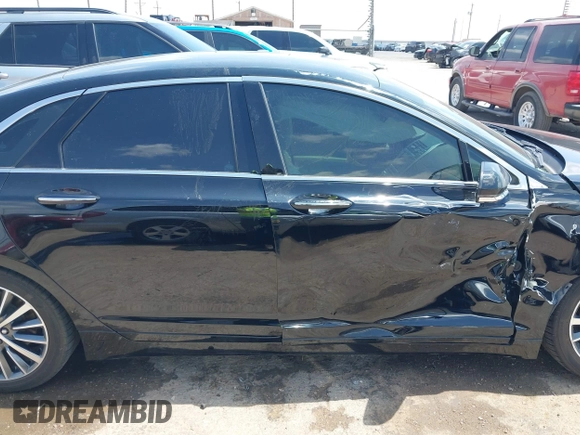 2017 Lincoln MKZ Premiere z VIN 3LN6L5A95HR648064, wystawiony jako IAAI lot #42115558 z przebiegiem 86 701 mil mil oraz . Historia ofert i sprzedaży dostępna na DreamBid. Obrazek 13.