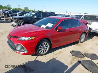 2024 Toyota Camry LE z VIN 4T1C11AK1RU207305, wystawiony jako IAAI lot #41973066 z przebiegiem 19 165 mil mil oraz . Historia ofert i sprzedaży dostępna na DreamBid. Obrazek 2.