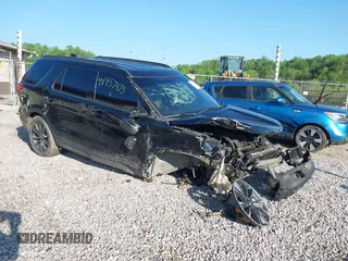 2017 Ford Explorer XLT z VIN 1FM5K8D8XHGA30913, wystawiony jako IAAI lot #41957873 z przebiegiem 146 872 mil mil oraz . Historia ofert i sprzedaży dostępna na DreamBid. Obrazek 1.