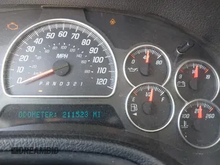 2006 GMC Envoy Denali z VIN 1GKET63M562339305, wystawiony jako IAAI lot #42445318 z przebiegiem 211 523 mil mil oraz . Historia ofert i sprzedaży dostępna na DreamBid. Obrazek 7.