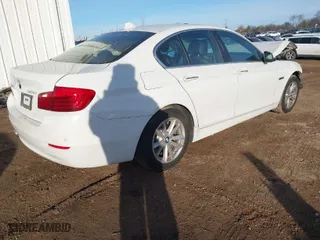 2015 BMW 5 Series 528i xDrive with VIN WBA5A7C56FD621096, listed as a IAAI auction lot 41412146 with 54,248 mi miles. Bid and sale history available at carsss.com. Image 4.