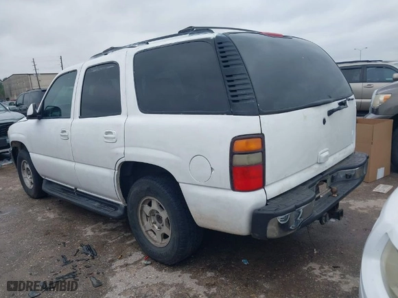2004 GMC Yukon SLT with VIN 1GKEC13Z24R149450, listed as a IAAI auction lot 41420126 with 232,376 mi miles. Bid and sale history available at carsss.com. Image 3.