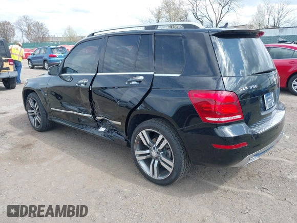 2015 Mercedes-Benz GLK with VIN WDCGG8JB4FG401022, listed as a IAAI auction lot 41919449 with 31,615 mi miles. Bid and sale history available at carsss.com. Image 3.