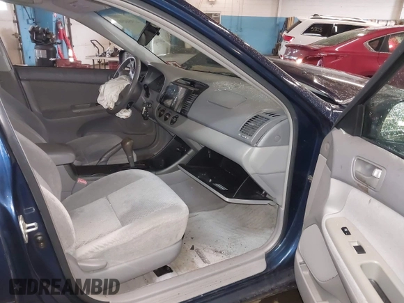 2004 Toyota Camry LE with VIN 4T1BE32K74U353761, listed as a IAAI auction lot 41954498 with 60,152 mi miles and . Bid and sale history available at DreamBid. Image 5.