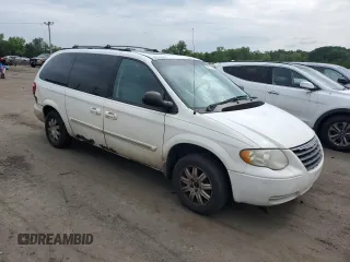 2006 Chrysler Town & Country Touring z VIN 2A4GP54L56R631489, wystawiony jako Copart lot #58981685 z przebiegiem 242 106 mil mil oraz Szkoda całkowita • Salvage title. Historia ofert i sprzedaży dostępna na DreamBid. Obrazek 4.