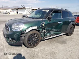 2018 MINI Countryman Cooper S E with VIN WMZYU7C49J3E56564, listed as a Copart auction lot 70389084 with 27,865 mi miles and Salvage Title. Bid and sale history available at carsss.com. Image 1.