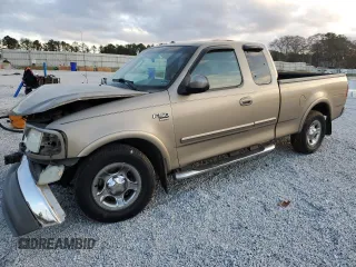 2003 Ford F-150 XL with VIN 1FTRX17W43NB79279, listed as a Copart auction lot 85335184 with 0 mi miles and Salvage Title. Bid and sale history available at carsss.com. Image 1.
