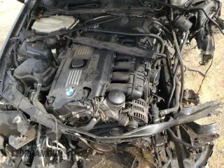 2010 BMW 3 Series 328i z VIN WBAPH5G54ANM70510, wystawiony jako Copart lot #50913145 z przebiegiem Nie podano mil oraz Nie do naprawy • Non repairable. Historia ofert i sprzedaży dostępna na DreamBid. Obrazek 12.