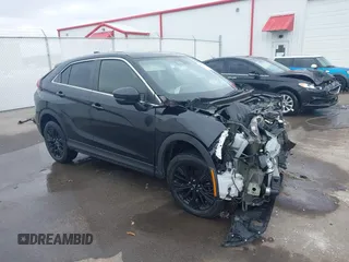 2022 Mitsubishi Eclipse Cross LE z VIN JA4ATVAA0NZ000559, wystawiony jako IAAI lot #41471636 z przebiegiem 30 953 mil mil oraz . Historia ofert i sprzedaży dostępna na DreamBid. Obrazek 1.