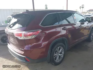 2015 Toyota Highlander LE with VIN 5TDBKRFH1FS147423, listed as a IAAI auction lot 41830801 with 1 mi miles. Bid and sale history available at carsss.com. Image 4.