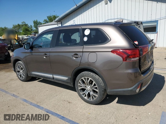2018 Mitsubishi Outlander ES with VIN JA4AZ3A38JZ013798, listed as a Copart auction lot 62753915 with 111,069 mi miles and Salvage title. Bid and sale history available at DreamBid. Image 2.