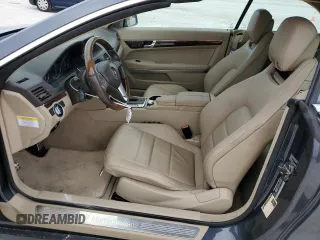 2013 Mercedes-Benz E 350 z VIN WDDKK5KF6DF184466, wystawiony jako Copart lot #44790785 z przebiegiem 45 024 mil mil oraz Szkoda całkowita • Salvage title. Historia ofert i sprzedaży dostępna na DreamBid. Obrazek 7.
