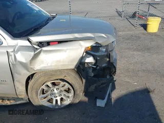 2017 Chevrolet Tahoe LT z VIN 1GNSKBKC1HR233583, wystawiony jako IAAI lot #41985848 z przebiegiem 171 665 mil mil oraz . Historia ofert i sprzedaży dostępna na DreamBid. Obrazek 18.