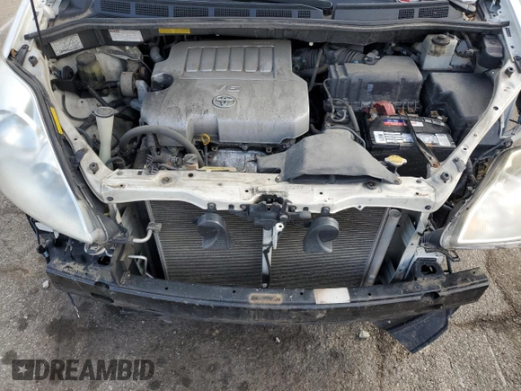 2010 Toyota Sienna XLE z VIN 5TDDK4CC8AS033402, wystawiony jako Copart lot #79083354 z przebiegiem 226 956 mil mil oraz Szkoda całkowita • Salvage title. Historia ofert i sprzedaży dostępna na DreamBid. Obrazek 14.