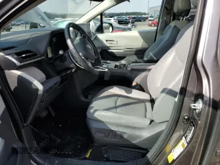 2021 Toyota Sienna XLE with VIN 5TDYRKEC1MS072223, listed as a Copart auction lot 45282985 with 81,311 mi miles and Salvage Title. Bid and sale history available at DreamBid. Image 7.