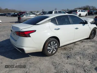 2021 Nissan Altima 2.5 S with VIN 1N4BL4BV5MN411960, listed as a IAAI auction lot 41752215 with 99,617 mi miles. Bid and sale history available at carsss.com. Image 4.