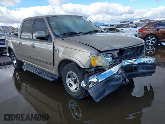 2003 Ford F-150 XLT with VIN 1FTRW07L53KD82167, listed as a IAAI auction lot 41745801 with 216,783 mi miles. Bid and sale history available at carsss.com. Image 1.