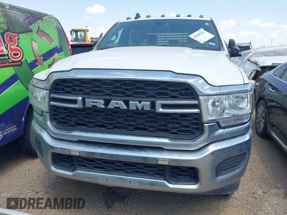 2022 Ram 2500 Tradesman with VIN 3C6UR5HJXNG117791, listed as a IAAI auction lot 42508516 with 61,463 mi miles and . Bid and sale history available at DreamBid. Image 12.