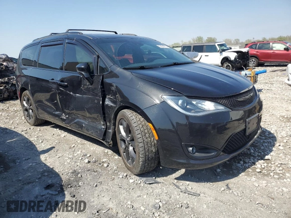 2019 Chrysler Pacifica Limited z VIN 2C4RC1GG4KR643869, wystawiony jako Copart lot #53424975 z przebiegiem 91 516 mil mil oraz Szkoda całkowita • Salvage title. Historia ofert i sprzedaży dostępna na DreamBid. Obrazek 4.