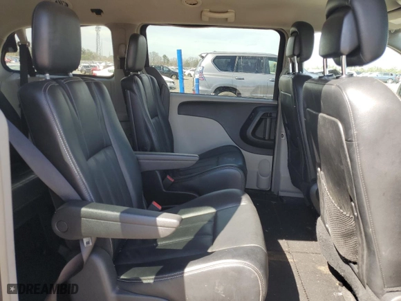 2012 Chrysler Town & Country Touring with VIN 2C4RC1BG4CR226907, listed as a Copart auction lot 49780245 with 132,109 mi miles and Clean Title. Bid and sale history available at carsss.com. Image 11.