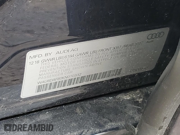 2019 Audi A8 z VIN WAU8DAF80KN010332, wystawiony jako Copart lot #55418865 z przebiegiem 17 282 mil mil oraz Szkoda całkowita • Salvage title. Historia ofert i sprzedaży dostępna na DreamBid. Obrazek 12.