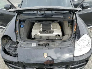 2006 Porsche Cayenne with VIN WP1AA29P16LA23533, listed as a Copart auction lot 68053214 with 197,569 mi miles and Salvage Title. Bid and sale history available at carsss.com. Image 14.