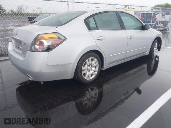 2011 Nissan Altima S with VIN 1N4AL2AP2BN473090, listed as a IAAI auction lot 41954089 with 194,707 mi miles and . Bid and sale history available at carsss.com. Image 4.