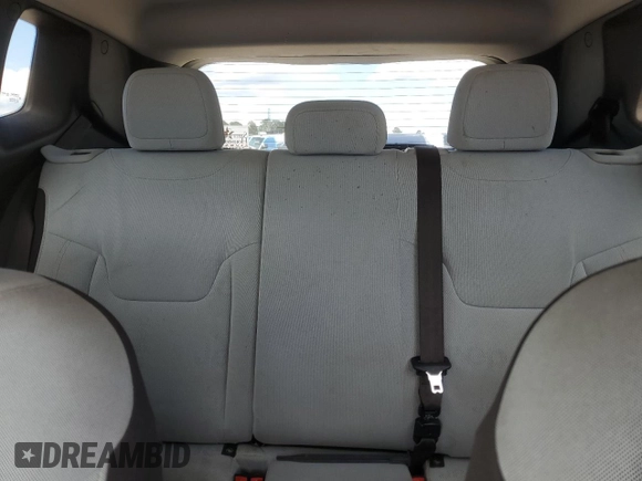 2015 Jeep Renegade Latitude with VIN ZACCJABT0FPB53850, listed as a Copart auction lot 56429575 with 135,241 mi miles and Clean Title. Bid and sale history available at DreamBid. Image 10.