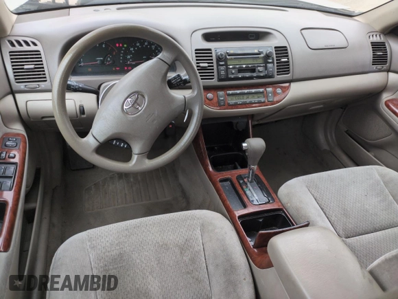 2004 Toyota Camry LE z VIN 4T1BE30K14U896302, wystawiony jako Copart lot #53611815 z przebiegiem 149 894 mil mil oraz Szkoda całkowita • Salvage title. Historia ofert i sprzedaży dostępna na DreamBid. Obrazek 8.