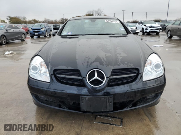 2008 Mercedes-Benz SLK-Class 3.0L with VIN WDBWK54F88F181341, listed as a Copart auction lot 83109284 with 75,035 mi miles and Salvage Title. Bid and sale history available at carsss.com. Image 5.