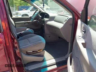 1999 Ford Windstar SE с VIN 2FMZA5247XBC00153, выставлен на аукционе IAAI как лот 42212740 с пробегом 133 130 миль миль и . История ставок и продаж доступна на DreamBid. Изображение 5.