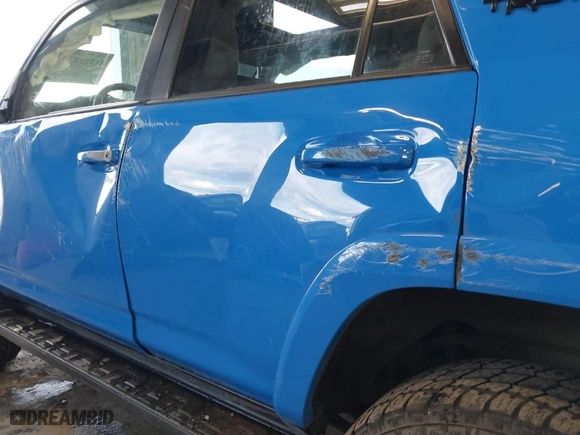 2019 Toyota 4Runner SR5 with VIN JTEBU5JR7K5645074, listed as a IAAI auction lot 41719821 with 116,514 mi miles. Bid and sale history available at carsss.com. Image 19.