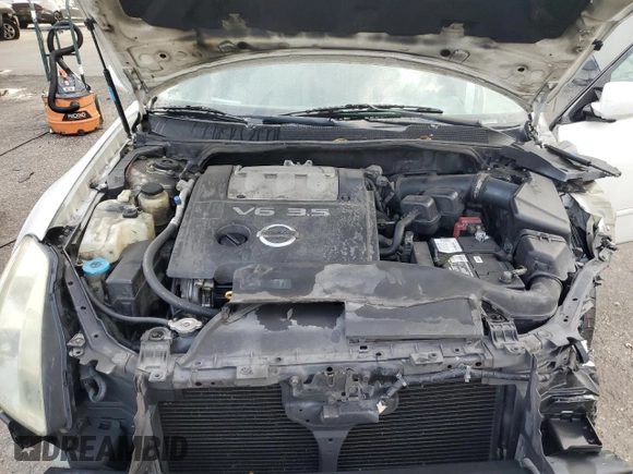 2005 Nissan Maxima 3.5 SL with VIN 1N4BA41E05C807251, listed as a Copart auction lot 72313334 with 239,497 mi miles and Salvage Title. Bid and sale history available at carsss.com. Image 11.