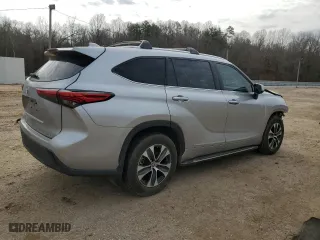 2021 Toyota Highlander XLE with VIN 5TDGZRAH4MS035253, listed as a Copart auction lot 47114645 with 119,958 mi miles and Salvage Title. Bid and sale history available at carsss.com. Image 3.