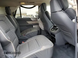 2020 Lincoln Navigator Black Label z VIN 5LMJJ3TT2LEL23765, wystawiony jako Copart lot #79443264 z przebiegiem 59 429 mil mil oraz Szkoda całkowita • Salvage title. Historia ofert i sprzedaży dostępna na DreamBid. Obrazek 11.