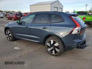 2024 Volvo XC60 Recharge Plug-In Hybrid Ultimate Dark Theme with VIN YV4H60DMXR1743817, listed as a Copart auction lot 81370944 with 5,279 mi miles and Salvage Title. Bid and sale history available at carsss.com. Image 2.