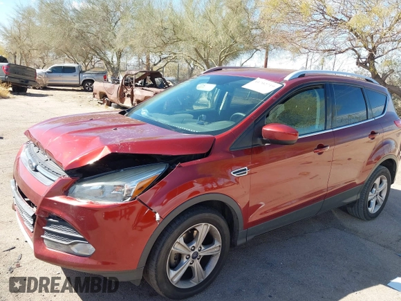 2014 Ford Escape SE with VIN 1FMCU0GX1EUB33821, listed as a IAAI auction lot 41702719 with 1 mi miles. Bid and sale history available at carsss.com. Image 6.