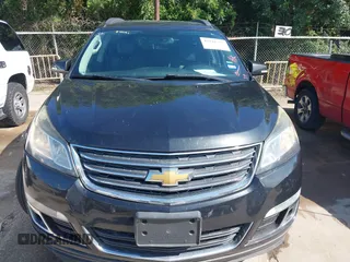 2015 Chevrolet Traverse LT z VIN 1GNKRHKD3FJ299202, wystawiony jako IAAI lot #42510371 z przebiegiem Nie podano mil oraz . Historia ofert i sprzedaży dostępna na DreamBid. Obrazek 6.