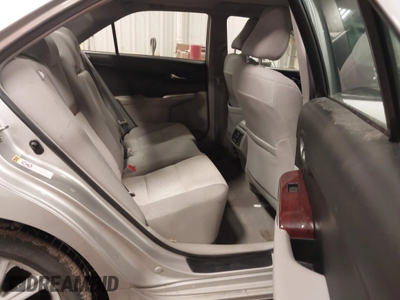 2014 Toyota Camry L with VIN 4T4BF1FK4ER412428, listed as a IAAI auction lot 41573095 with 130,000 mi miles. Bid and sale history available at carsss.com. Image 8.