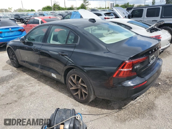 2019 Volvo S60 Momentum with VIN 7JR102FK8KG007329, listed as a Copart auction lot 61924484 with 68,526 mi miles and Non Repairable. Bid and sale history available at carsss.com. Image 2.