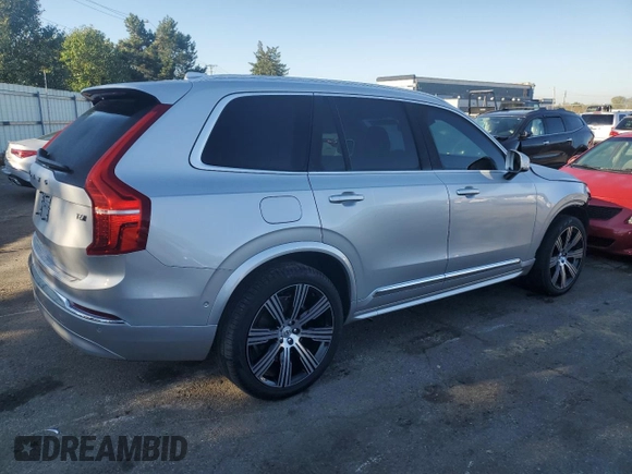2022 Volvo XC90 Inscription with VIN YV4A221L5N1858808, listed as a Copart auction lot 74584894 with 29,330 mi miles and Salvage title. Bid and sale history available at DreamBid. Image 3.
