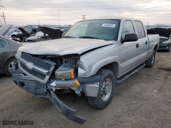 2004 Chevrolet Silverado 2500 Crew Cab LS with VIN 1GCGC23U44F183017, listed as a Copart auction lot 44330035 with 182,195 mi miles and Salvage Title. Bid and sale history available at carsss.com. Image 1.