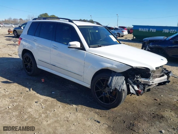 2014 Mercedes-Benz GLK-Class GLK 250 BlueTEC with VIN WDCGG0EB5EG316507, listed as a IAAI auction lot 41341696 with 117,885 mi miles. Bid and sale history available at carsss.com. Image 1.