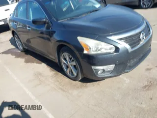 2015 Nissan Altima SV with VIN 1N4AL3AP1FC258422, listed as a IAAI auction lot 41537701 with 129,355 mi miles and . Bid and sale history available at carsss.com. Image 1.
