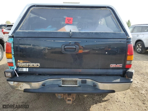 2004 GMC Sierra 1500 SLT with VIN 1GTEK19T14E310475, listed as a Copart auction lot 71742464 with 0 mi miles and Salvage Title. Bid and sale history available at carsss.com. Image 6.
