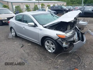 2013 Acura ILX Hybrid Technology z VIN 19VDE3F78DE302392, wystawiony jako IAAI lot #42207701 z przebiegiem 174 587 mil mil oraz . Historia ofert i sprzedaży dostępna na DreamBid. Obrazek 1.