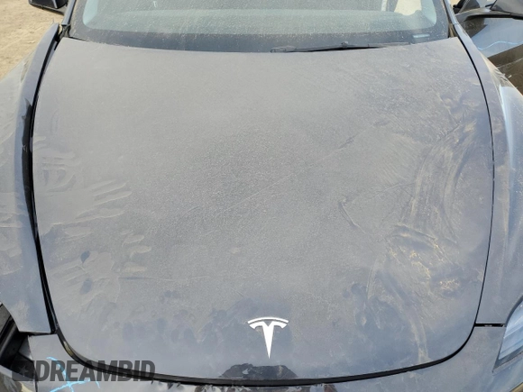 2024 Tesla Model 3 z VIN 5YJ3E1EA5RF741944, wystawiony jako Copart lot #45755205 z przebiegiem Nie podano mil oraz Szkody całkowita. Historia ofert i sprzedaży dostępna na DreamBid. Obrazek 13.