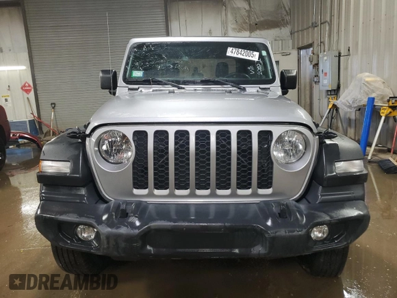 2020 Jeep Gladiator Sport S z VIN 1C6HJTAG2LL120101, wystawiony jako Copart lot #47842005 z przebiegiem 59 988 mil mil oraz Szkoda całkowita • Salvage title. Historia ofert i sprzedaży dostępna na DreamBid. Obrazek 5.