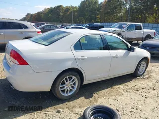 2010 Mercury Milan with VIN 3MEHM0HAXAR660714, listed as a IAAI auction lot 40714520 with 170,729 mi miles and . Bid and sale history available at DreamBid. Image 4.